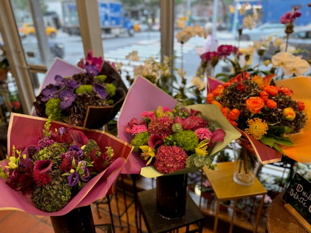
                    
                      Antique hydrangea calla lily and rose warm autumn bouquet – Jerome Florists NYC
                    
                  