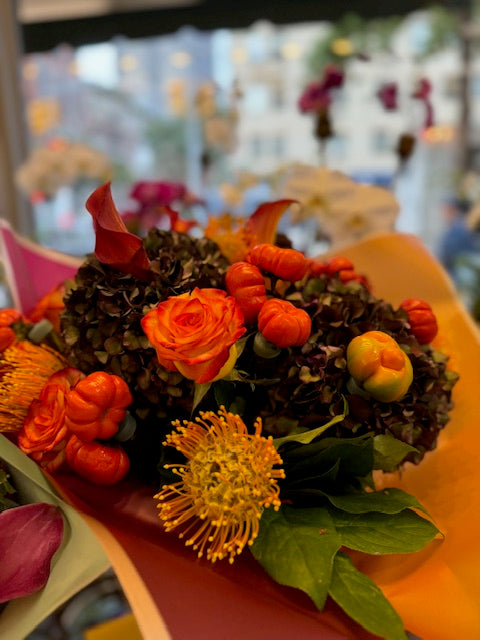 Antique hydrangea calla lily and rose warm autumn bouquet – Jerome Florists NYC